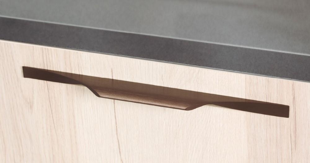 Handles in extruded aluminium. Viefe.